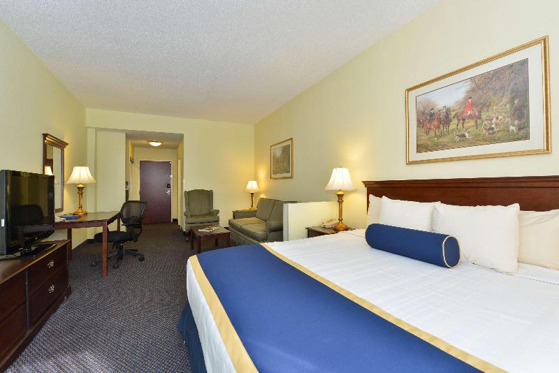 스위트 킹사이즈 침대, Best Western Plus Crossroads Inn & Suites