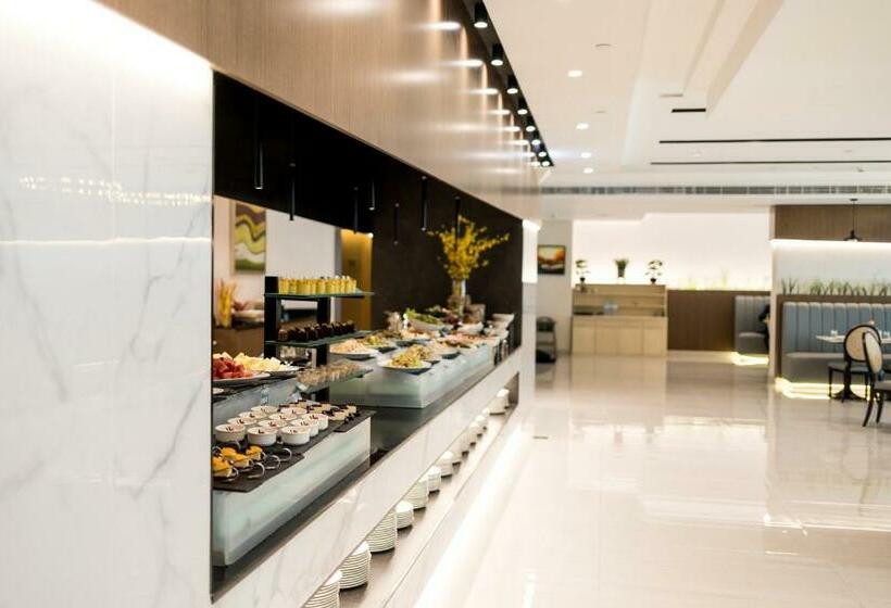 Номер Классика Кровать Кинг, Elite Byblos