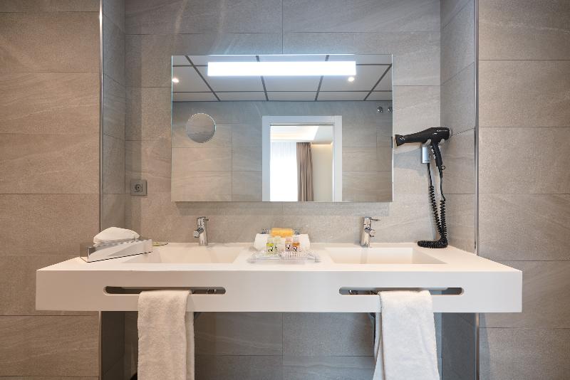 Люкс Адаптированный для Инвалидов, Holiday Inn Express Conway, An Ihg