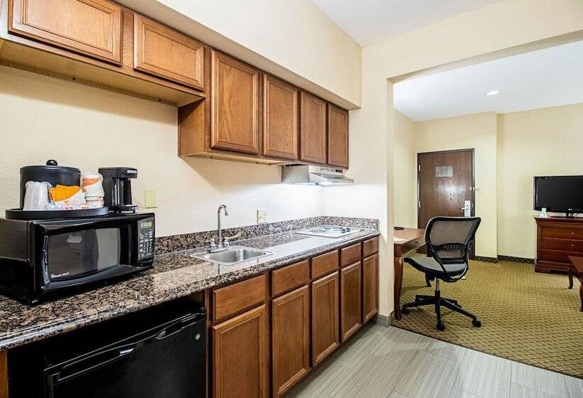 Люкс, Quality Inn & Suites