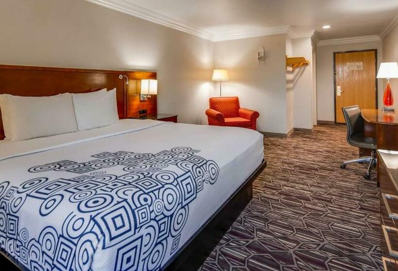 스탠다드 룸 킹사이즈 침대, Surestay Plus By Best Western Fort Worth Benbrook