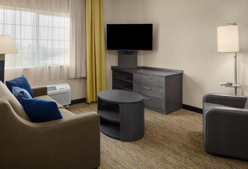 Люкс Кровать Кинг, Candlewood Suites Turlock, An Ihg