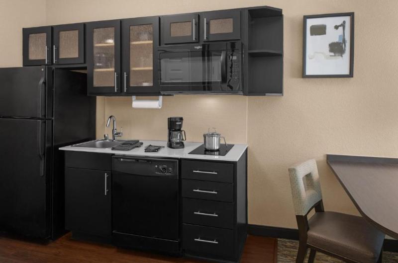 Студия Стандарт, Candlewood Suites Turlock, An Ihg
