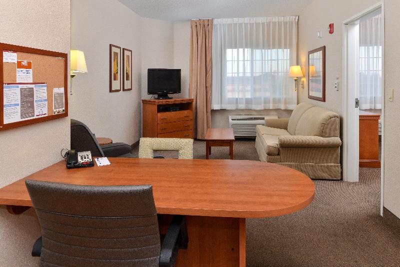 Люкс Кровать Кинг, Candlewood Suites Turlock, An Ihg