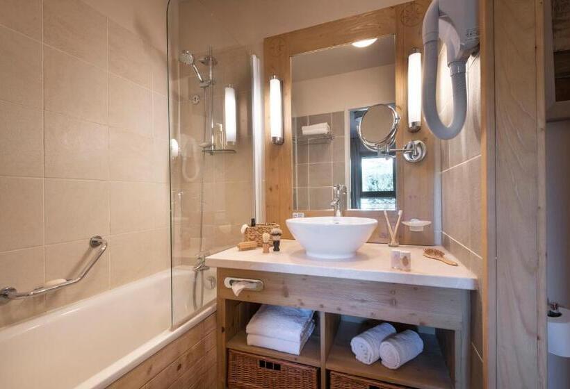 2 Bedrooms Apartment Mountain View, Residence Pierre & Vacances Premium Les Terrasses D Eos