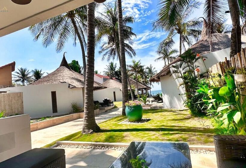 اتاق استاندارد با چشم‌انداز دریا, Sunsea Resort
