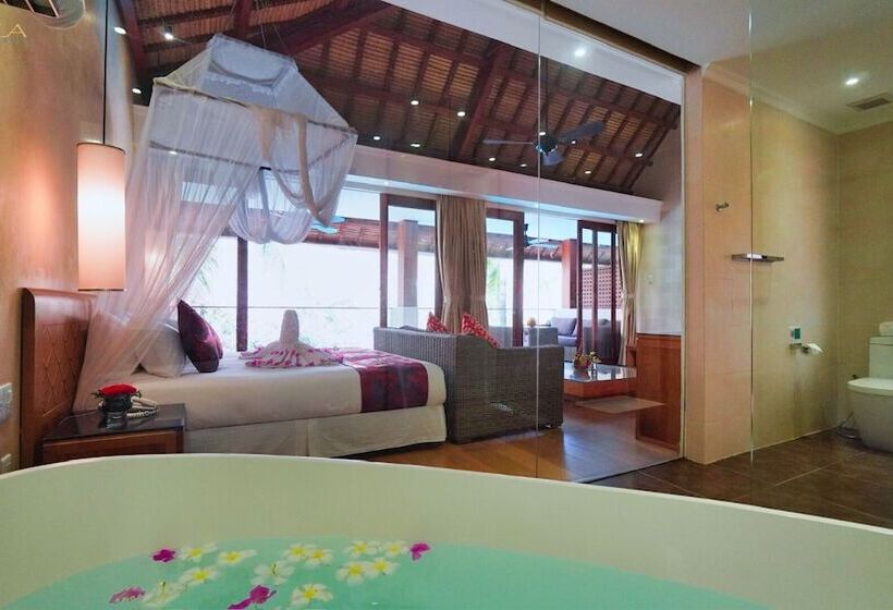 سوییت با چشم‌انداز استخر, Sunsea Resort
