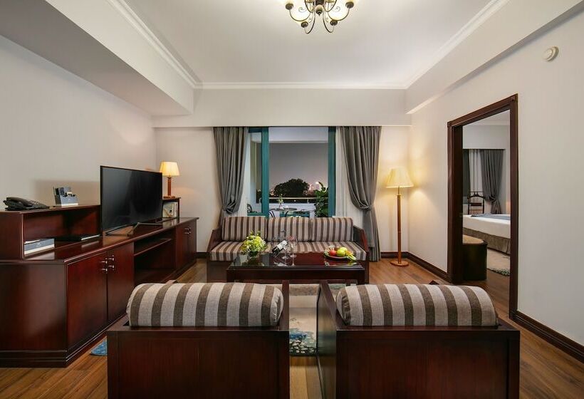 سوییت, The Tray Hotel Hai Phong