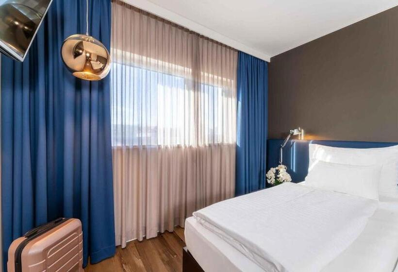标准单人间, Plaza Inn Graz