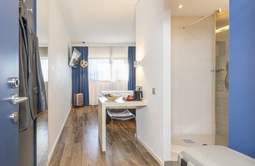 标准单人间, Plaza Inn Graz