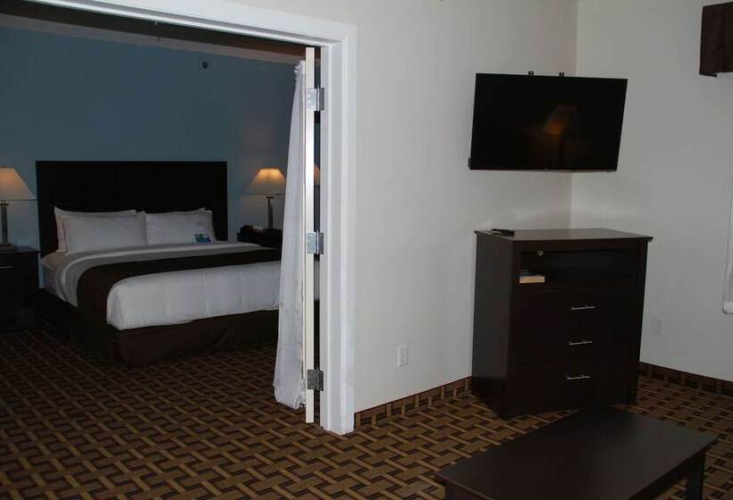Люкс, Surestay Plus Hotel By Best Western Coralville Iowa City
