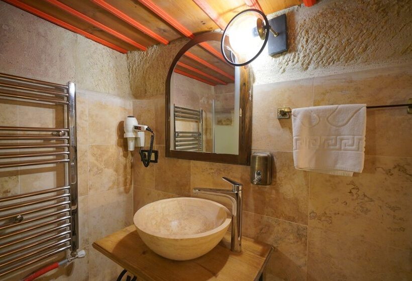 デラックスルーム, Travel Inn Cave