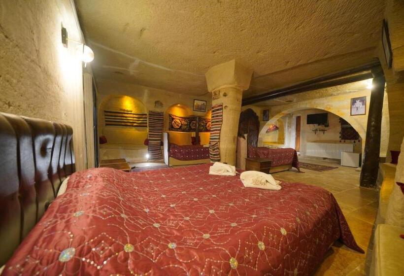 ファミリールーム, Travel Inn Cave