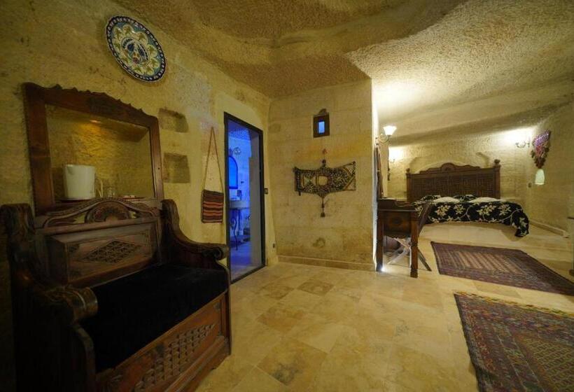 キングサイズベッドのスイートルーム, Travel Inn Cave