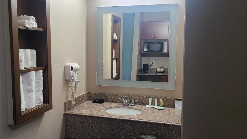 Стандартный Номер Кровать Кинг, Super 8 By Wyndham Lubbock West