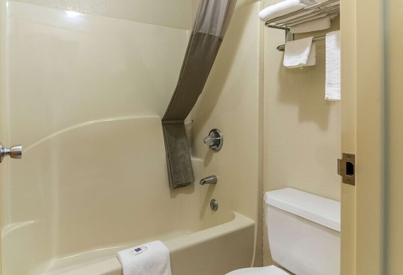 Номер Стандарт, Motel 6kenly, Nc