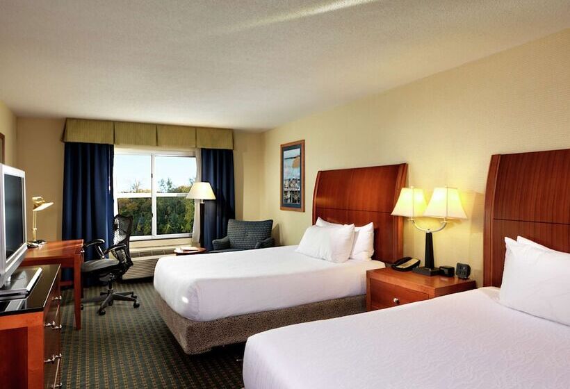 Номер Стандарт Адаптированный для Инвалидов, Hilton Garden Inn Milford