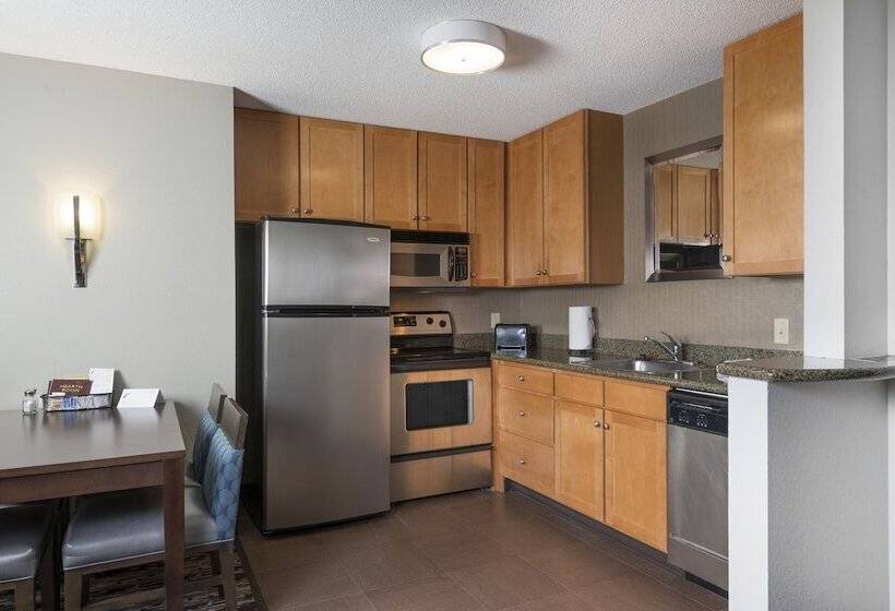 سوییت, Residence Inn Worcester