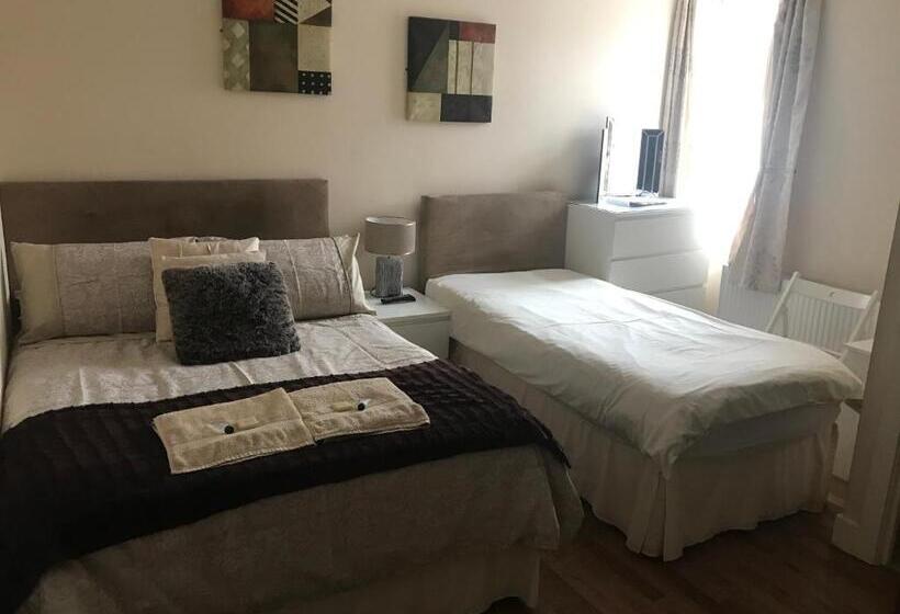 اتاق لوکس, Abbey Lodge Guest House