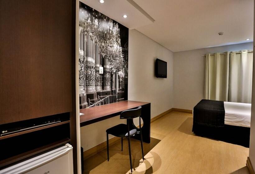 Номер Deluxe, Palais