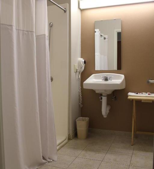 장애인을 위한 스탠다드 룸, York Microtel Inn & Suites By Wyndham