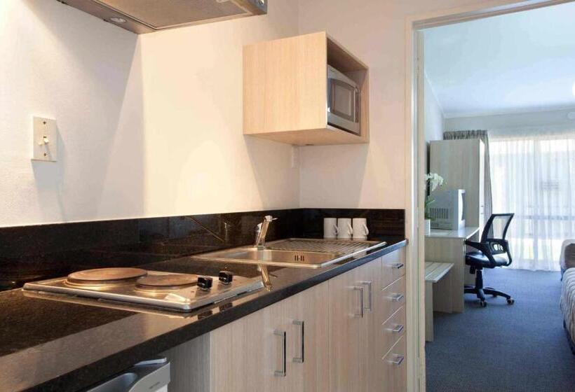 Студия Премиум, Auckland Airport Kiwi Motel