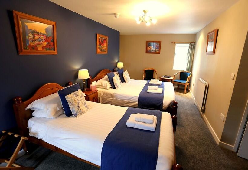 اتاق خانوادگی, Brathay Lodge