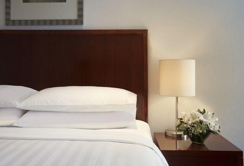Апартаменты Deluxe 2 Спальни, The Mayflower, Jakarta Marriott Executive Apartments