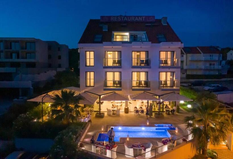 اتاق سوپریور با چشم‌انداز دریا و بالکن, Boutique Hotel Life