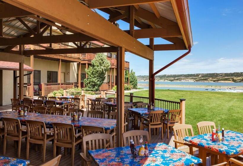 스탠다드 룸 킹사이즈 침대, Arrowwood Resort At Cedar Shore