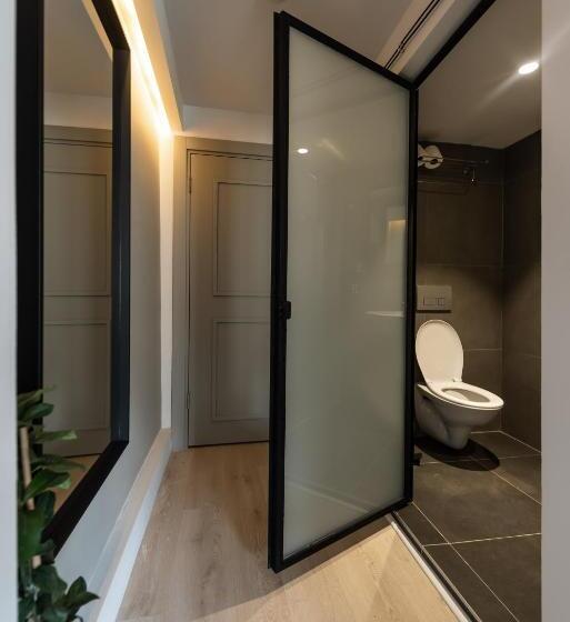 اتاق لوکس, Pesa Suites
