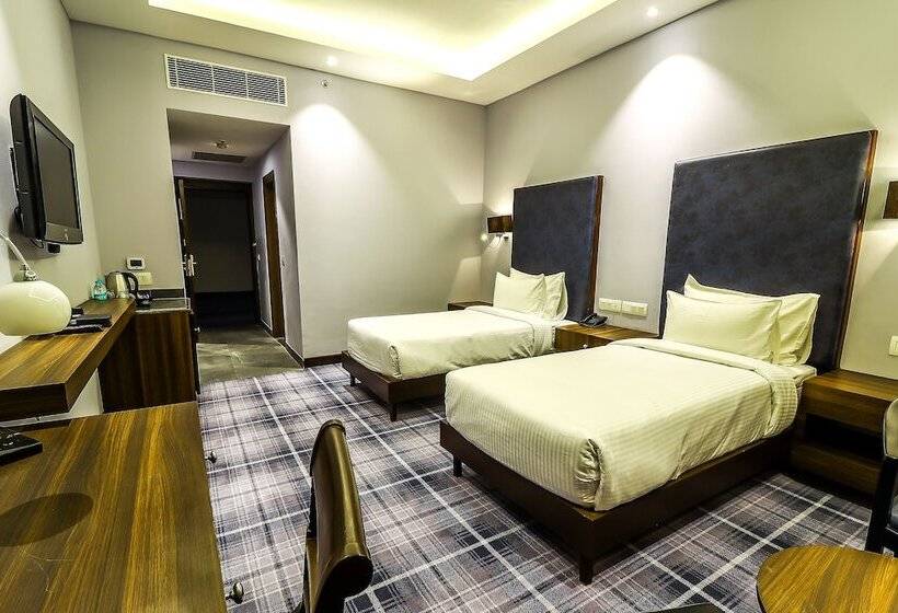 اتاق لوکس, Piccadily Raipur
