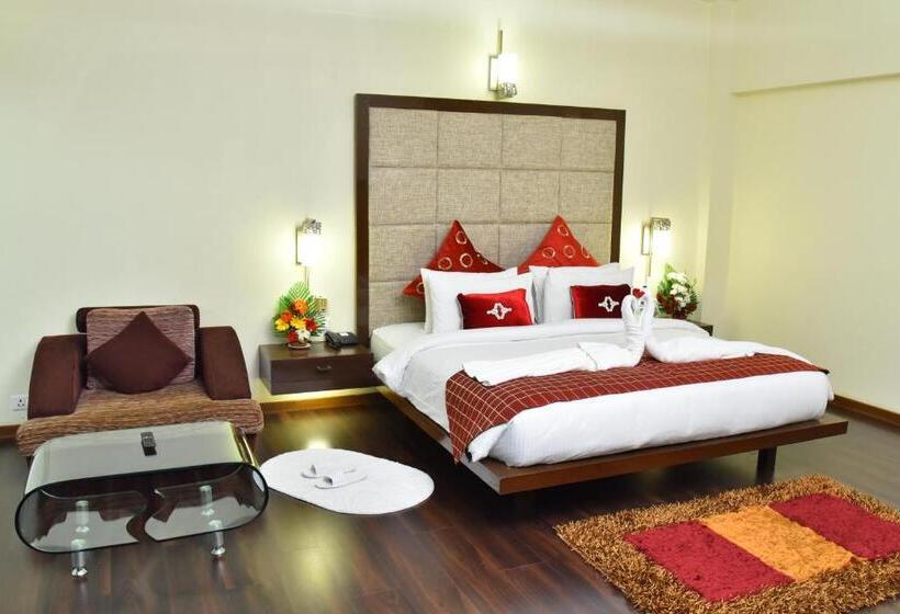 Люкс, Seasons  Rajkot
