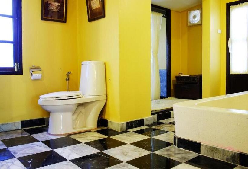 ویلای 1 خوابه, Zantiis Ndol Villas