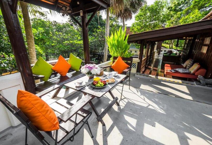 سوئیت 2 خوابه, Zantiis Ndol Villas