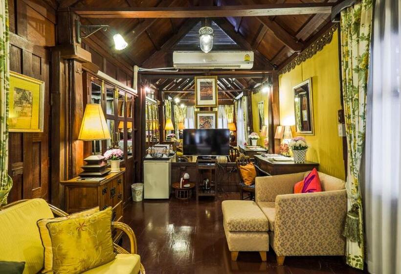 سوئیت 2 خوابه, Zantiis Ndol Villas