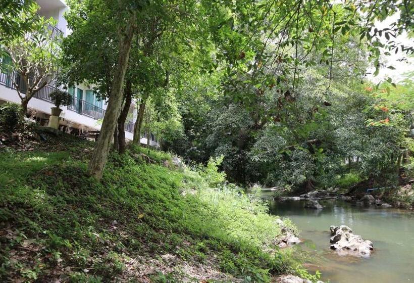 آپارتمان لوکس 1 خوابه, Zantiis Ndol Villas