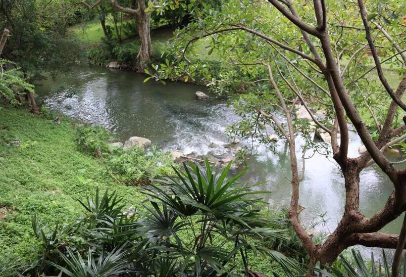 آپارتمان لوکس 1 خوابه, Zantiis Ndol Villas