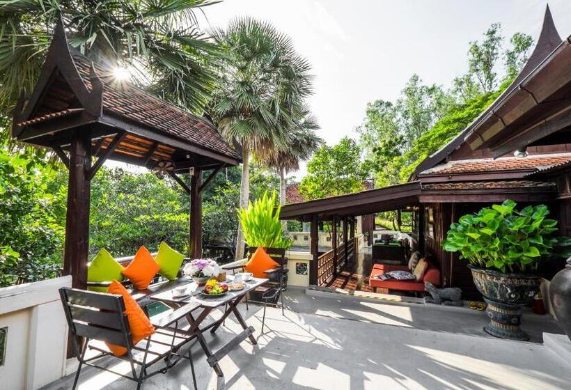 سوئیت 2 خوابه, Zantiis Ndol Villas