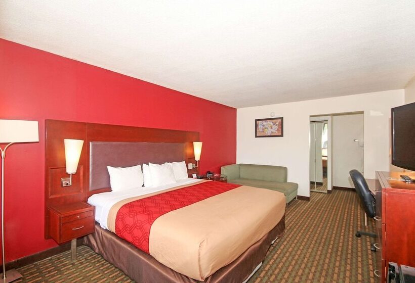 Люкс, Econo Lodge Inn And Suites   Pilot Mountain