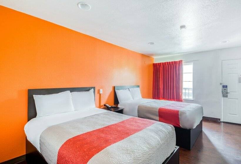 带2个双人床的标准工作室, OYO Hotel Baton Rouge East I-12