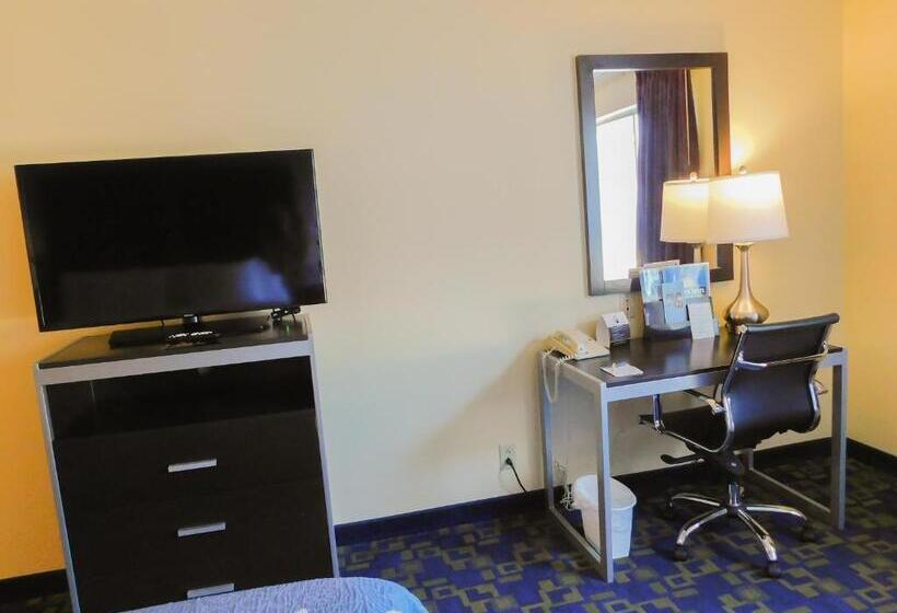 جناح ديلوكس, Days Inn & Suites By Wyndham Pocahontas