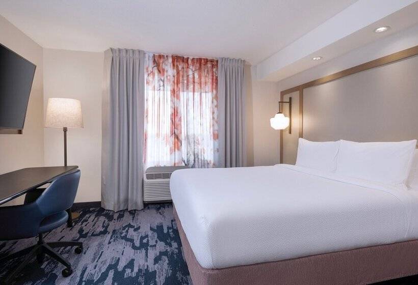行政套房, Fairfield Inn & Suites Denton