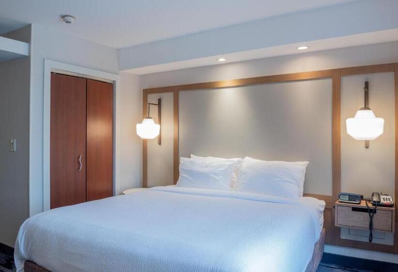 带大床的标准间, Fairfield Inn & Suites Denton