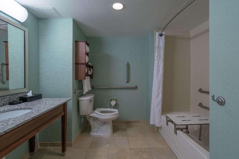 Стандартный Номер Кровать Кинг, Hampton Inn Dahlgren
