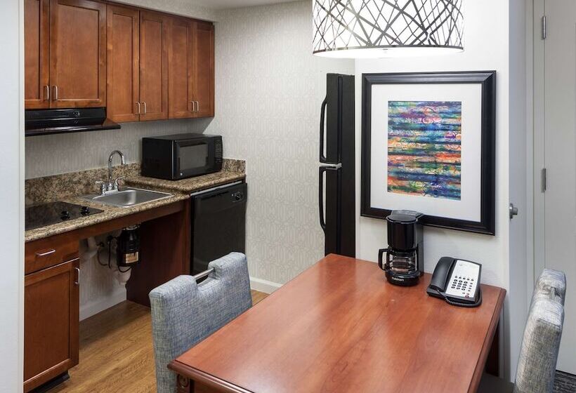 套房, Homewood Suites By Hilton Denton