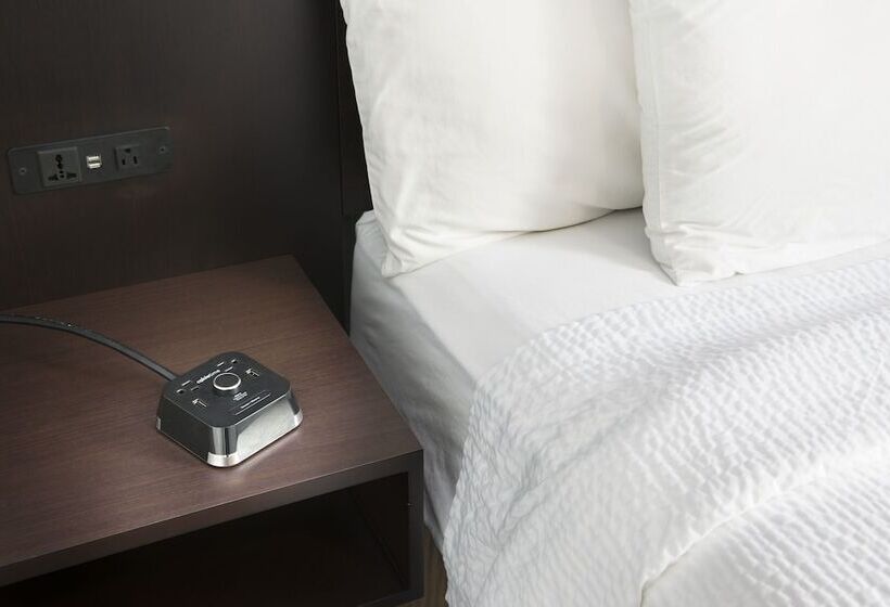 套房, Luxbury Inn & Suites