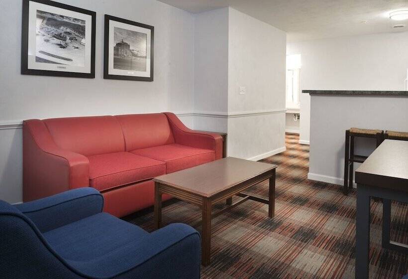 套房, Luxbury Inn & Suites