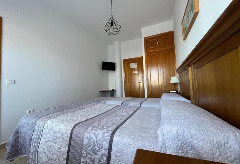 标准间带阳台, Hostal Parador De Los Llanos