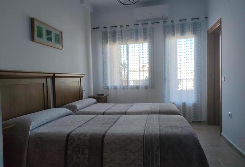 标准间带阳台, Hostal Parador De Los Llanos
